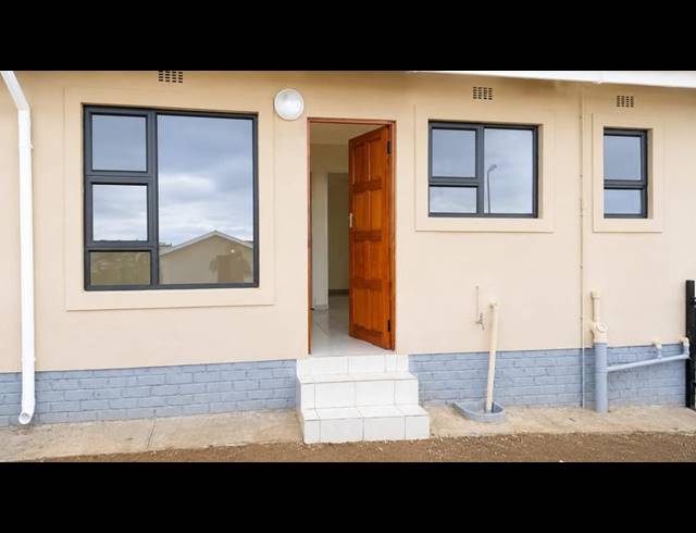 2 BEDROOM PROPERTY TO RENT IN NCAMBEDLANA